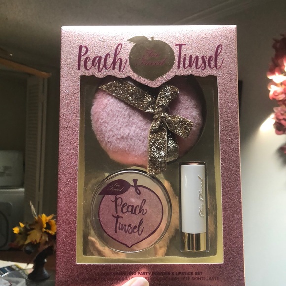 Too Faced Other - ❌TRADED❌🍑 Peach Tinsel BNIB🍑